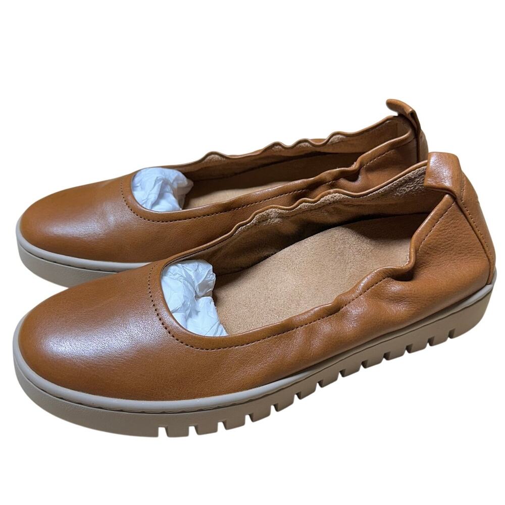 Vionic Womens Uptown Ballet Slip-ons Tan Leather Women's Size 7.5W New in Box